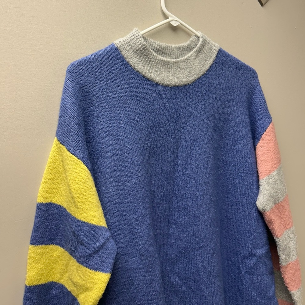 Reitman’s Women’s Colour Blocking Knit Sweater - Picture 2 of 5